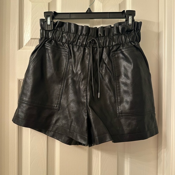 SCHUTZ Black High Waist Leather Shorts - Picture 1 of 3